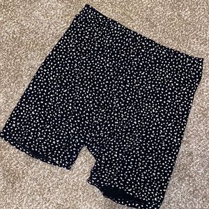 LIKE NEW spots biker shorts